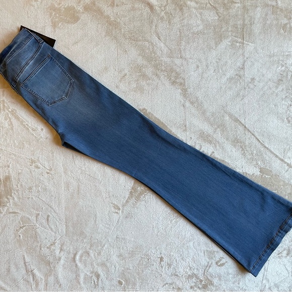 Celebrity Pink High Waist Flare Jeggings Size 11 - Picture 11 of 11